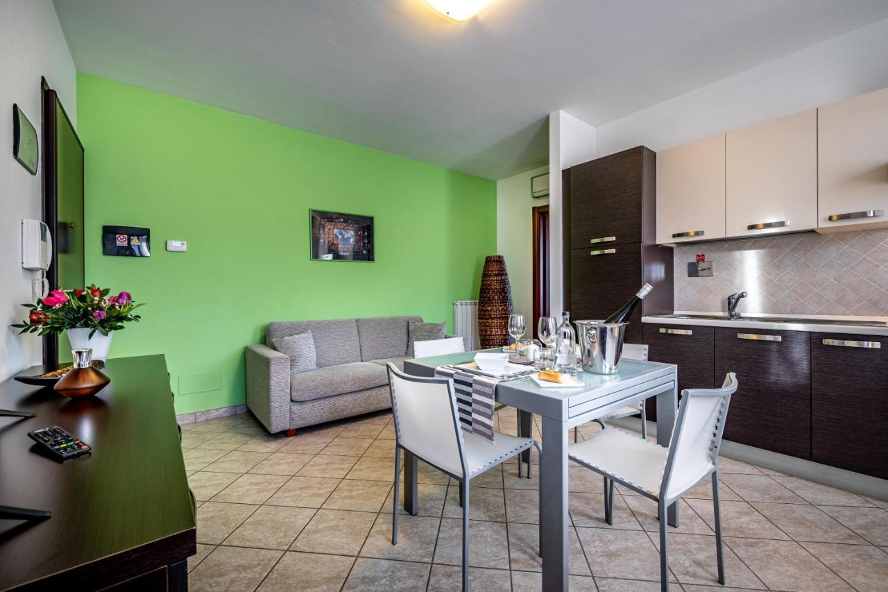 Casa Vacanze Arianna Rosia Екстериор снимка