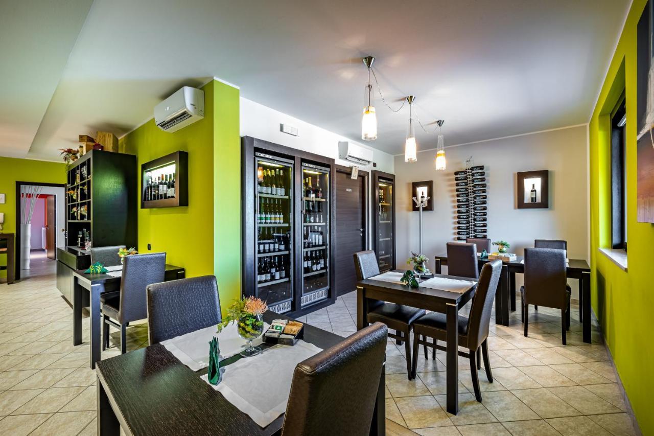Casa Vacanze Arianna Rosia Екстериор снимка
