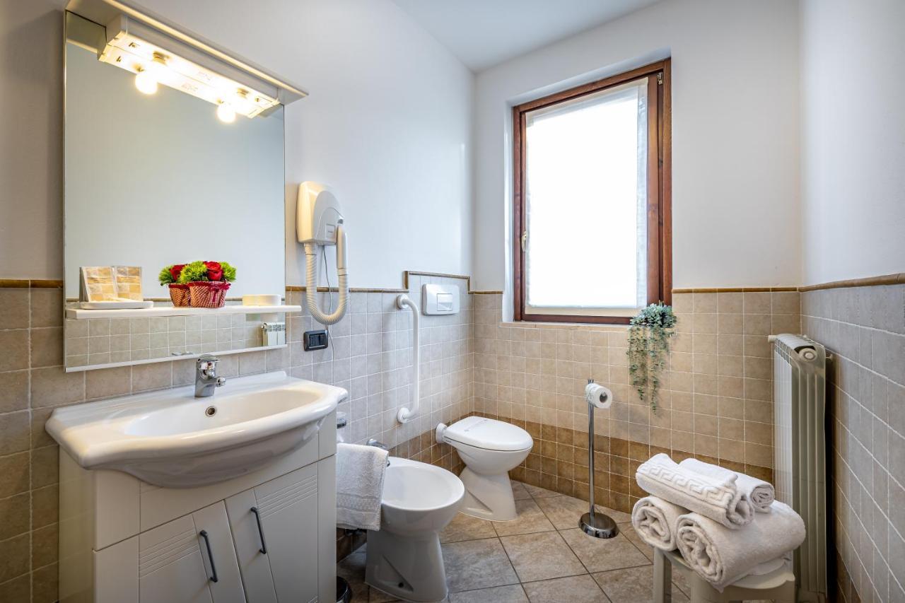 Casa Vacanze Arianna Rosia Екстериор снимка